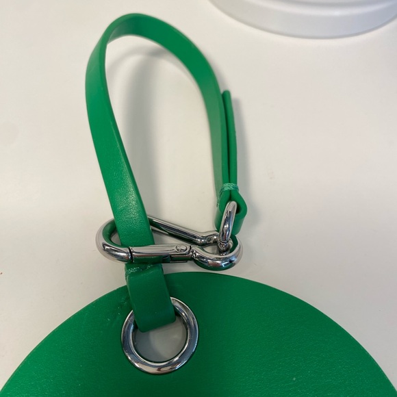 🚨SOLD🚨Marc Jacobs Green Leather Luggage Tag - Picture 4 of 4
